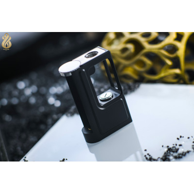 Lore Black Out by Hussar Vapes